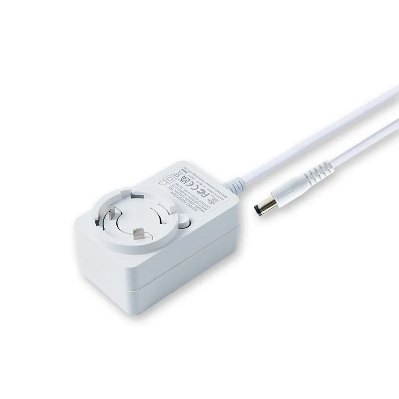 12V 2A vymeniteľný napájací adaptér