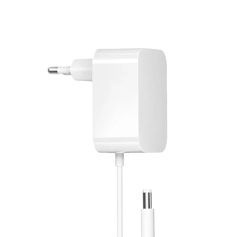 24W 12V 2A napájací adaptér pre nástennú zástrčku EÚ