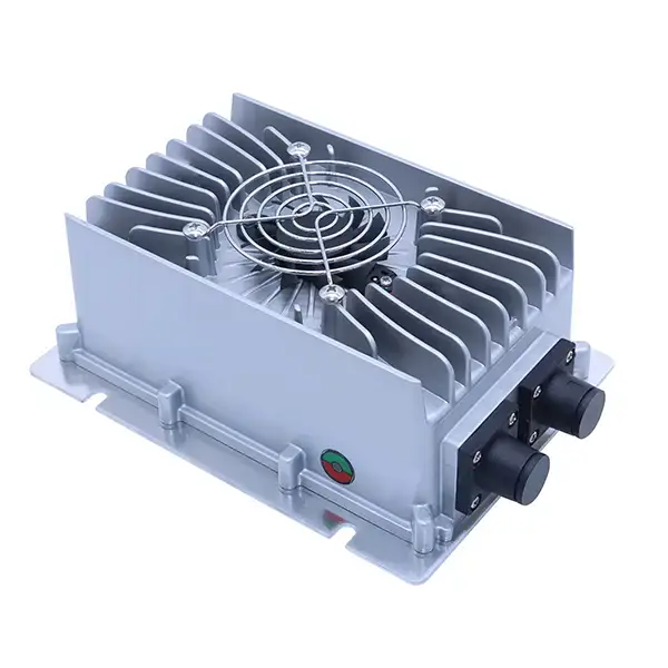 Palubná nabíjačka batérií do elektrických vozidiel IP67 800W